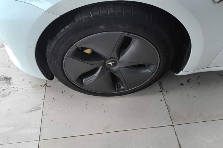 Used Tesla Model 3 2020 Refreshed Version Long-Range Rear-Wheel Drive Exterior 4