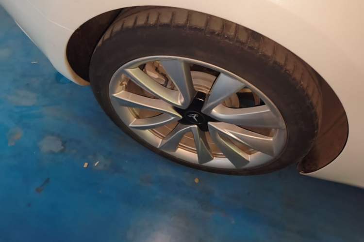 Used Tesla Model 3 2020 Standard Range Rear-Wheel Drive Upgraded Version Exterior 5