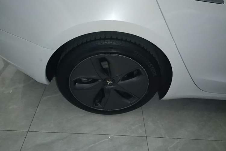 Used Tesla Model 3 2020 Standard Range Rear-Wheel Drive Upgraded Version Exterior 5