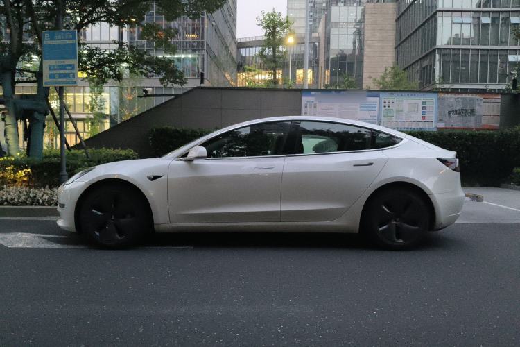 Used Tesla Model 3 2020 Refreshed Version Long-Range Rear-Wheel Drive Exterior 6