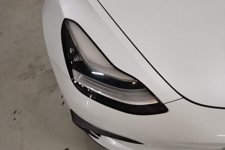 Used Tesla Model 3 2020 Long-Range Rear-Wheel-Drive Version Exterior 6