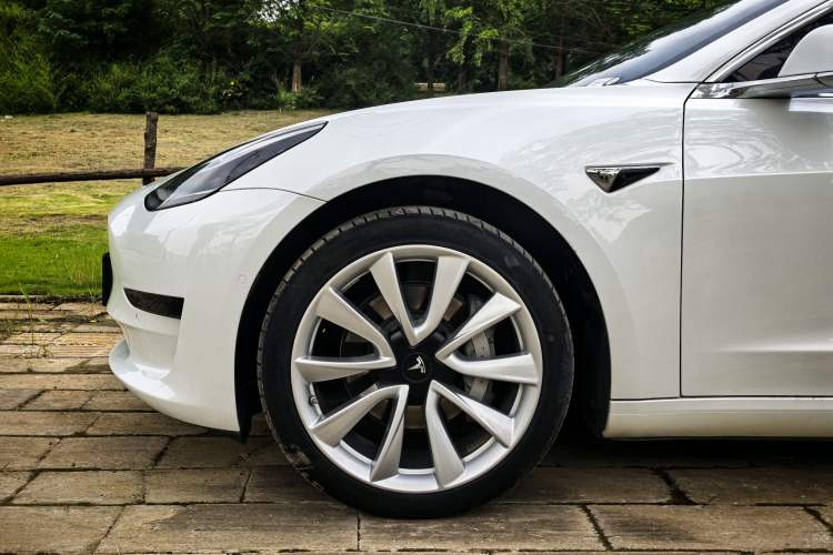 Used Tesla Model 3 2020 Standard Range Rear-Wheel Drive Upgraded Version Exterior 8