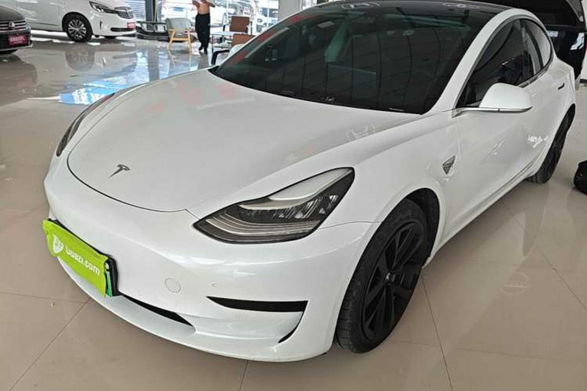 Used Tesla Model 3 2020 Revised Version Standard Range Rear-Wheel Drive – Upgraded Edition Front Left 45 Deg