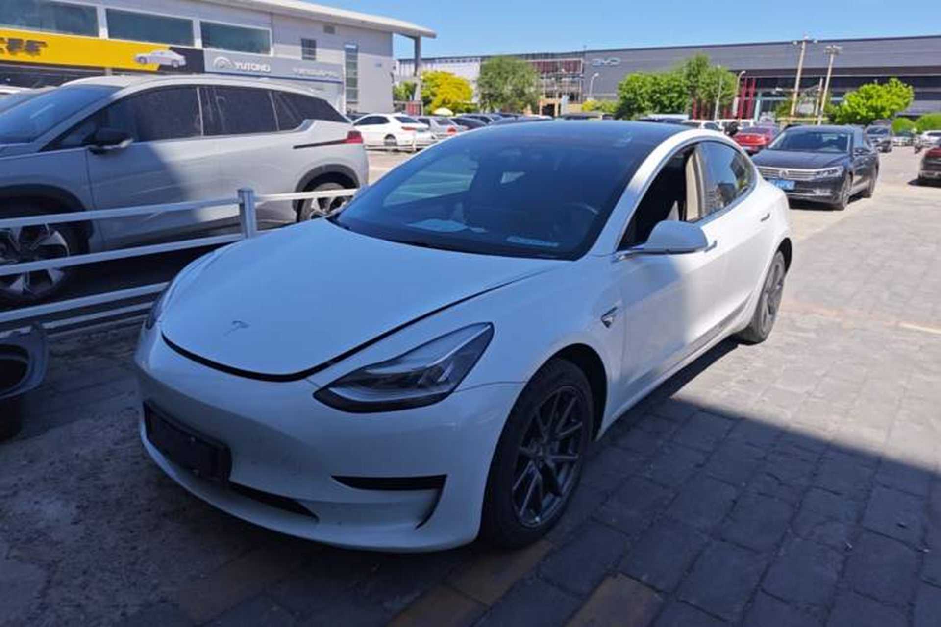 Used Tesla Model 3 2020 Standard Range Rear-Wheel Drive Upgraded Version Front Left 45 Deg
