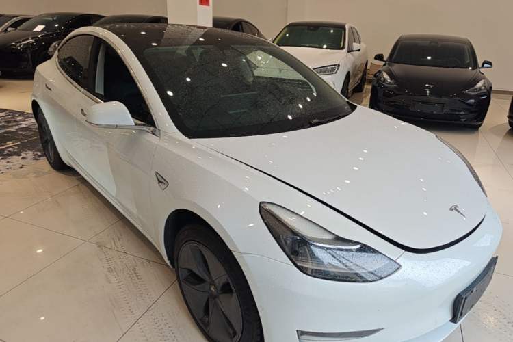 Used Tesla Model 3 2020 Refreshed Version Long-Range Rear-Wheel Drive Front Right 45 Deg