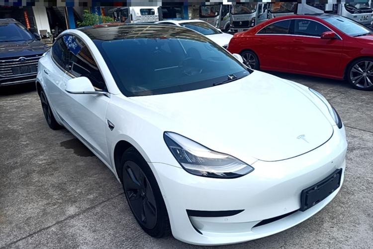 Used Tesla Model 3 2020 Revised Version Standard Range Rear-Wheel Drive – Upgraded Edition Front Right 45 Deg