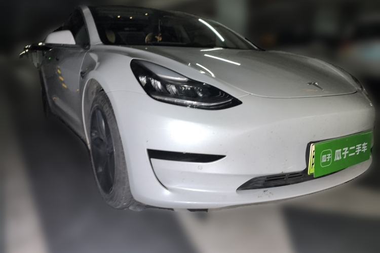 Used Tesla Model 3 2020 Revised Version Standard Range Rear-Wheel Drive – Upgraded Edition Front Right 45 Deg