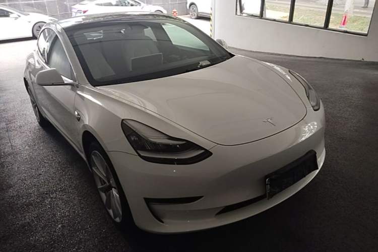 Used Tesla Model 3 2020 Refreshed Version Long-Range Rear-Wheel Drive Front Right 45 Deg