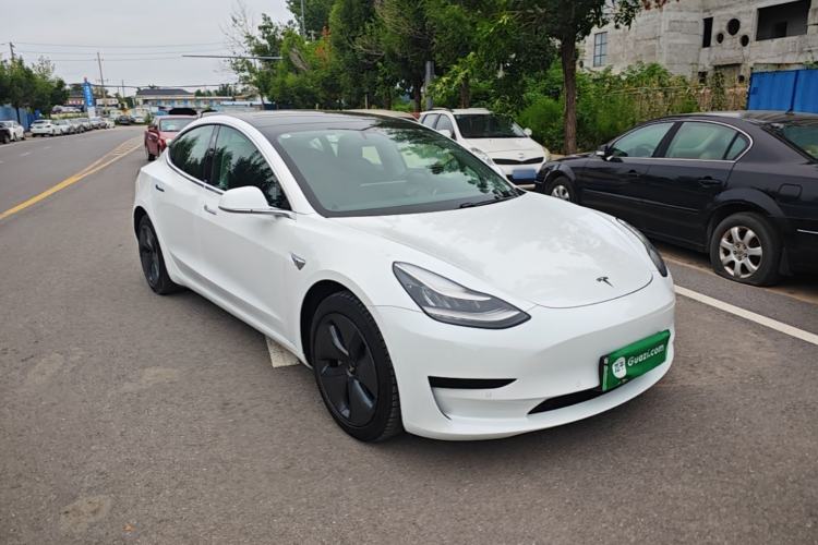 Used Tesla Model 3 2020 Revised Version Standard Range Rear-Wheel Drive – Upgraded Edition Front Right 45 Deg