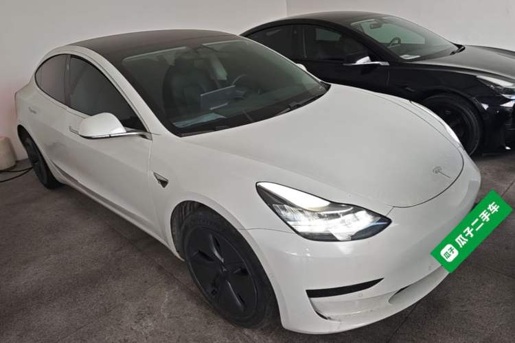 Used Tesla Model 3 2020 Revised Version Standard Range Rear-Wheel Drive – Upgraded Edition Front Right 45 Deg
