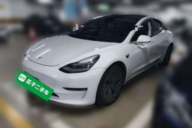 Ojetý Tesla Model 3 2020 Long-Range Rear-Wheel-Drive Version