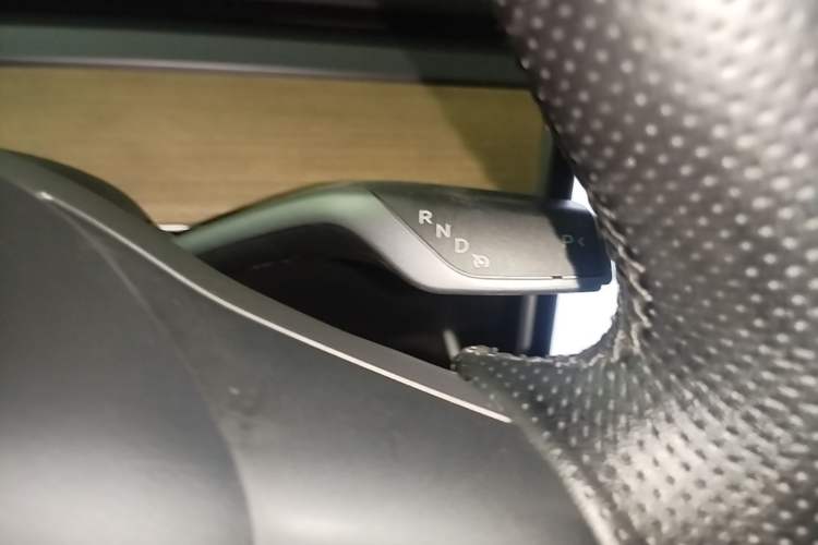 Used Tesla Model 3 2020 Revised Version Standard Range Rear-Wheel Drive – Upgraded Edition Gear Lever