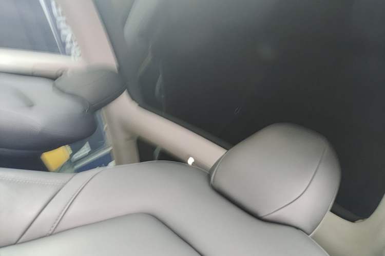 Used Tesla Model 3 2020 Revised Version Standard Range Rear-Wheel Drive – Upgraded Edition Headliner