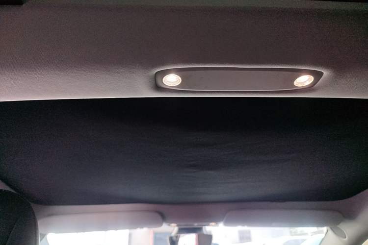 Used Tesla Model 3 2020 Standard Range Rear-Wheel Drive Upgraded Version Headliner