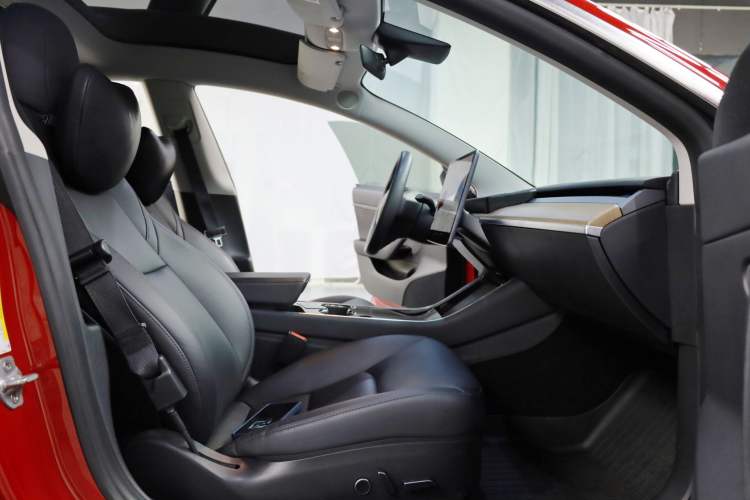 Used Tesla Model 3 2020 Revised Version Standard Range Rear-Wheel Drive – Upgraded Edition Interior 1