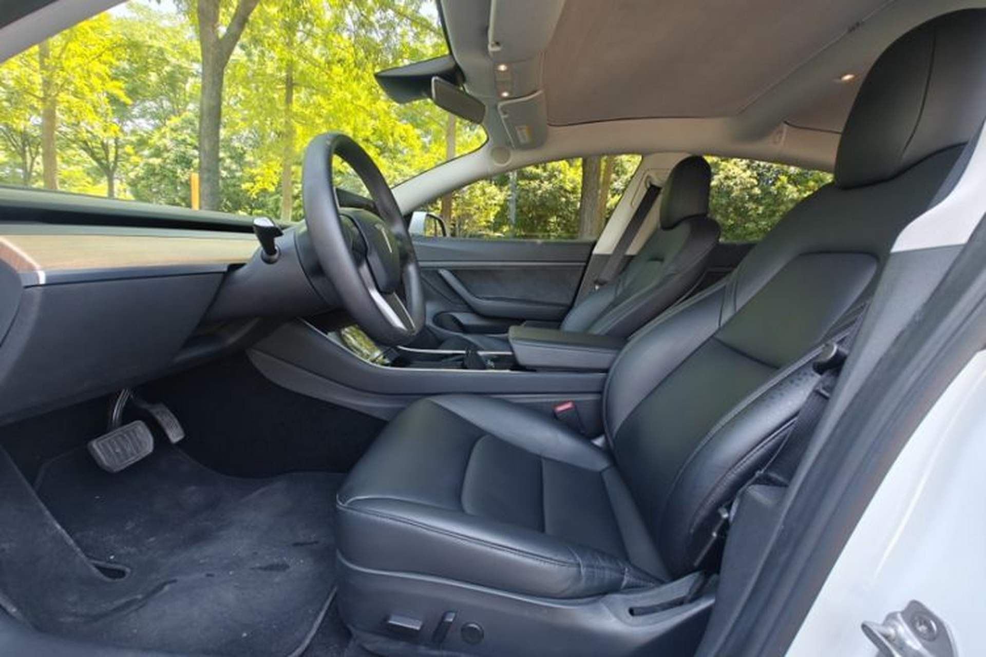 Used Tesla Model 3 2020 Refreshed Version Long-Range Rear-Wheel Drive Interior 1