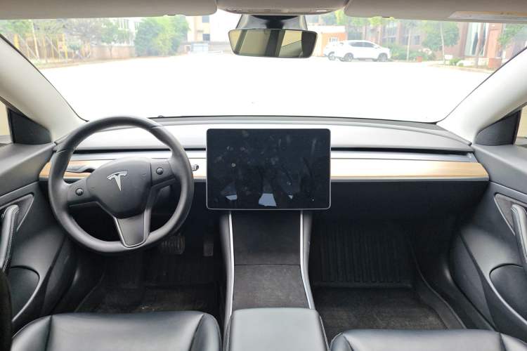 Used Tesla Model 3 2020 Standard Range Rear-Wheel Drive Upgraded Version Interior 1