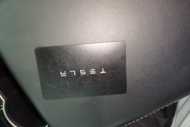 Used Tesla Model 3 2020 Standard Range Rear-Wheel Drive Upgraded Version Interior 1