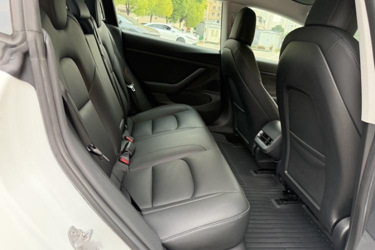 Used Tesla Model 3 2020 Revised Version Standard Range Rear-Wheel Drive – Upgraded Edition Interior 1