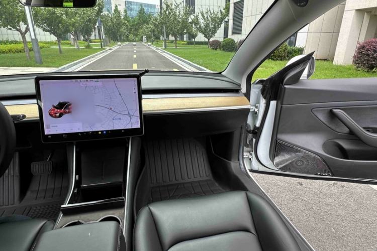 Used Tesla Model 3 2020 Standard Range Rear-Wheel Drive Upgraded Version Interior 1