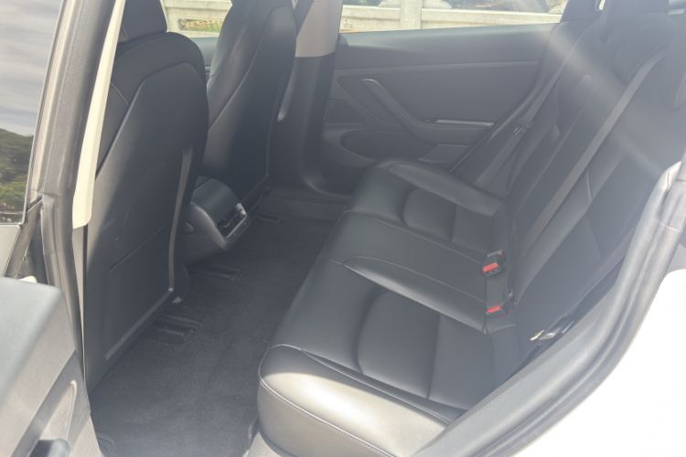 Used Tesla Model 3 2020 Standard Range Rear-Wheel Drive Upgraded Version Interior 2
