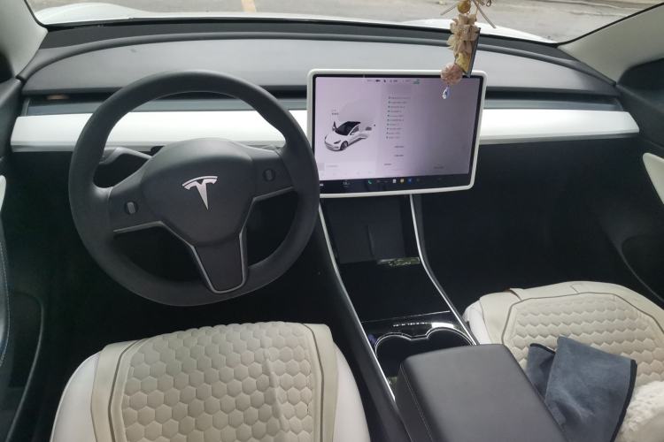 Used Tesla Model 3 2020 Revised Version Standard Range Rear-Wheel Drive – Upgraded Edition Interior 2