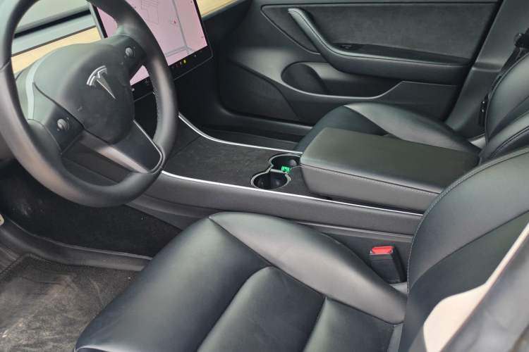 Used Tesla Model 3 2020 Standard Range Rear-Wheel Drive Upgraded Version Interior 2