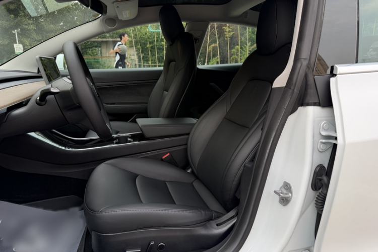 Used Tesla Model 3 2020 Revised Version Standard Range Rear-Wheel Drive – Upgraded Edition Interior 2