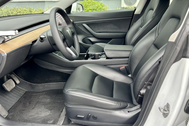Used Tesla Model 3 2020 Refreshed Version Long-Range Rear-Wheel Drive Interior 3