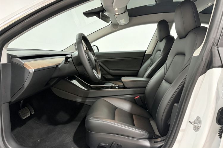 Used Tesla Model 3 2020 Standard Range Rear-Wheel Drive Upgraded Version Interior 3