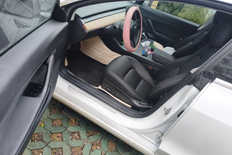Used Tesla Model 3 2020 Revised Version Standard Range Rear-Wheel Drive – Upgraded Edition Interior 3
