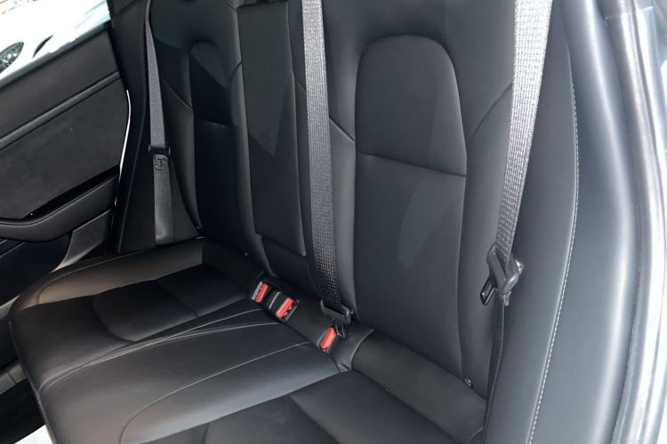 Used Tesla Model 3 2020 Revised Version Standard Range Rear-Wheel Drive – Upgraded Edition Interior 3