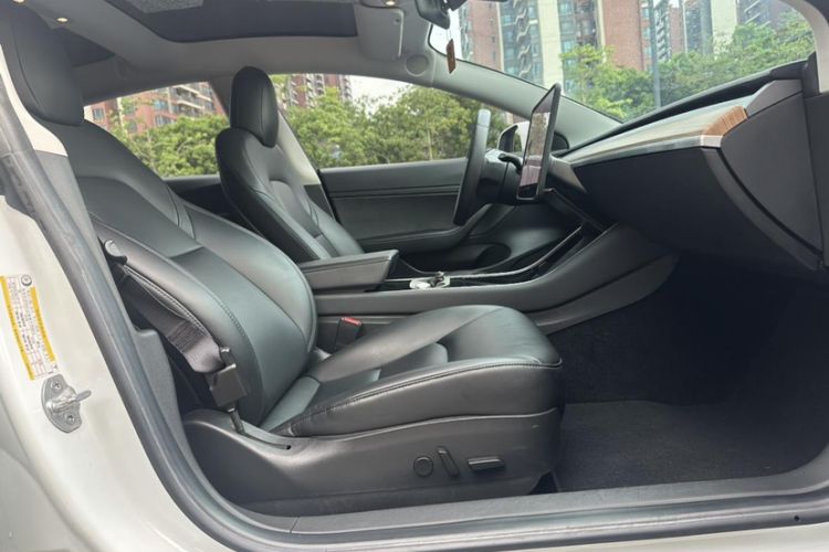 Used Tesla Model 3 2020 Refreshed Version Long-Range Rear-Wheel Drive Interior 4