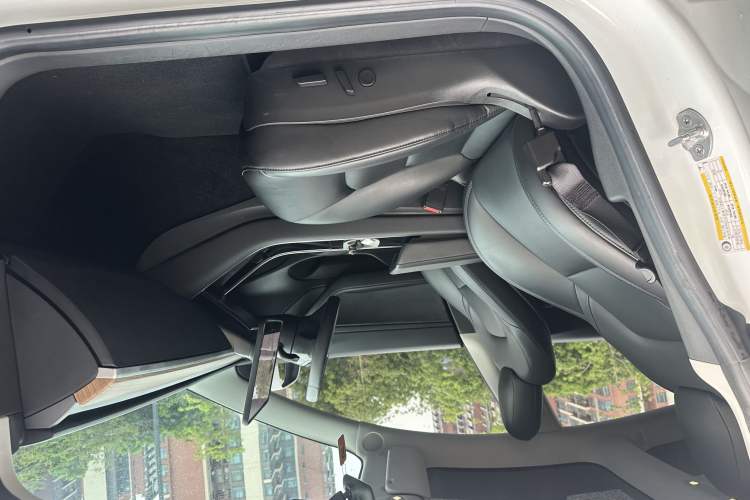 Used Tesla Model 3 2020 Refreshed Version Long-Range Rear-Wheel Drive Interior 4