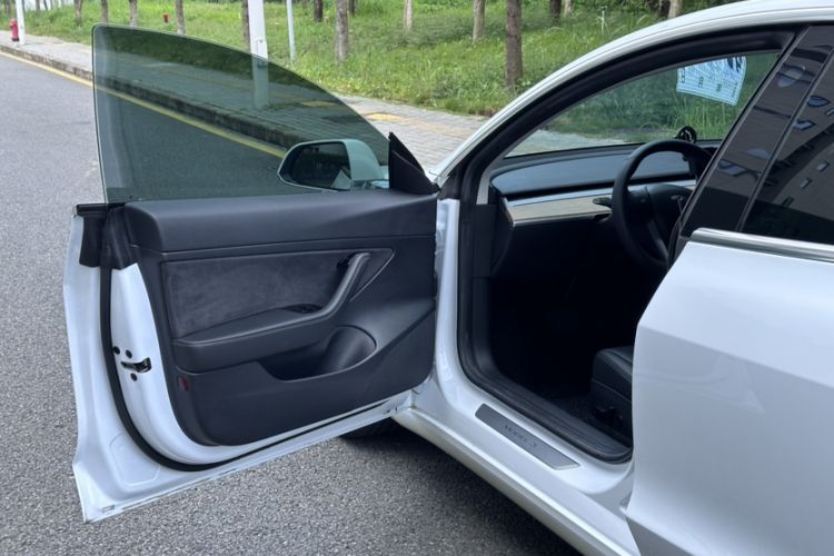 Used Tesla Model 3 2020 Revised Version Standard Range Rear-Wheel Drive – Upgraded Edition Interior 5