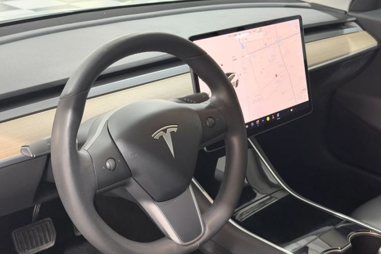 Used Tesla Model 3 2020 Standard Range Rear-Wheel Drive Upgraded Version Interior 5