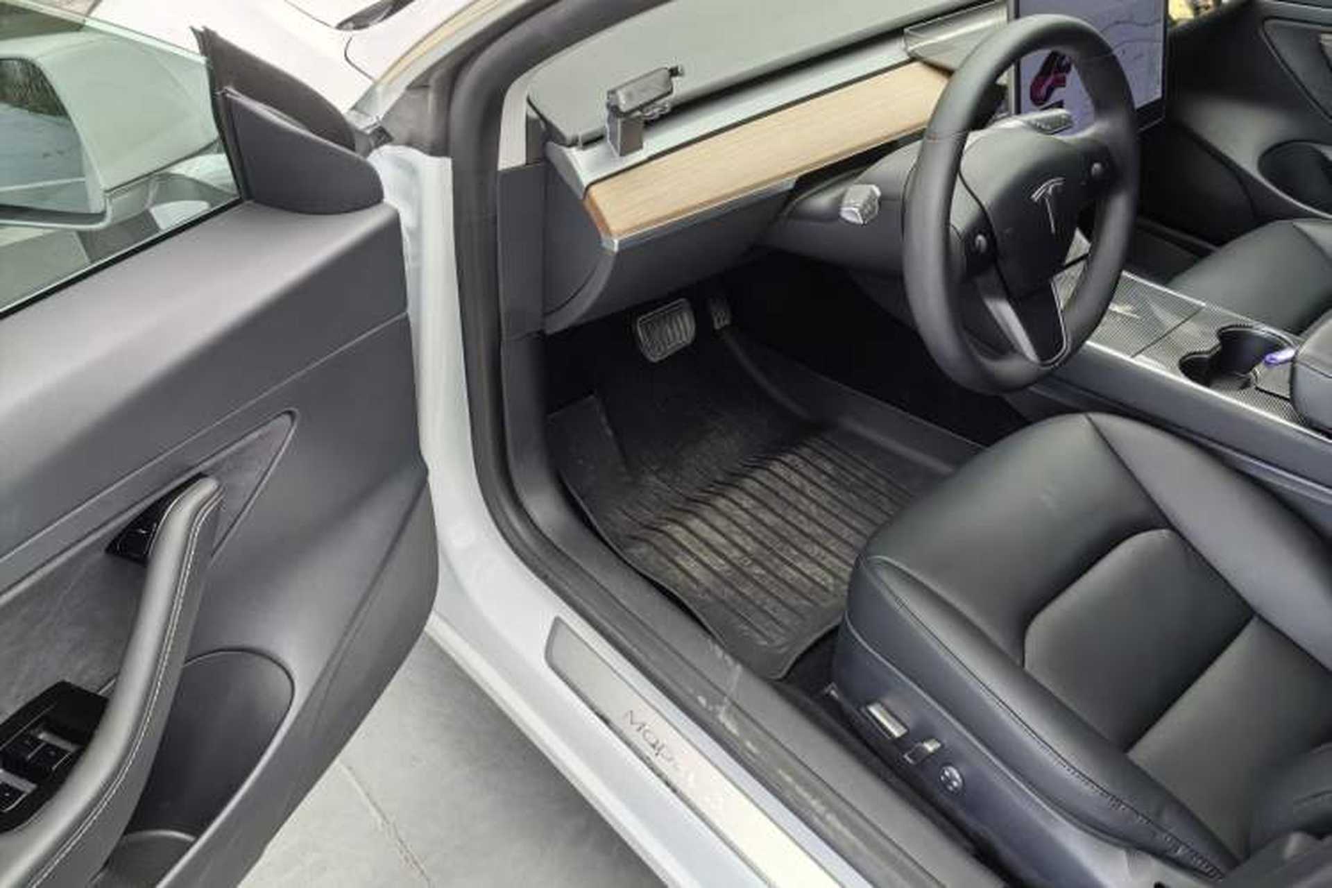 Used Tesla Model 3 2020 Standard Range Rear-Wheel Drive Upgraded Version Interior 5