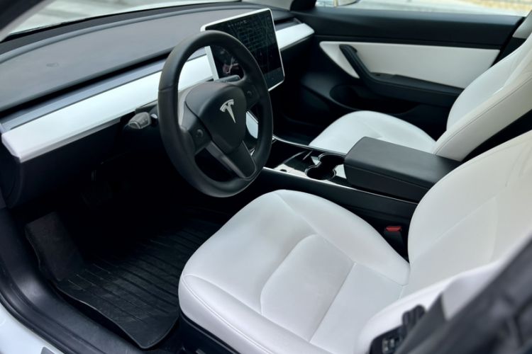 Used Tesla Model 3 2020 Refreshed Version Long-Range Rear-Wheel Drive Interior 6