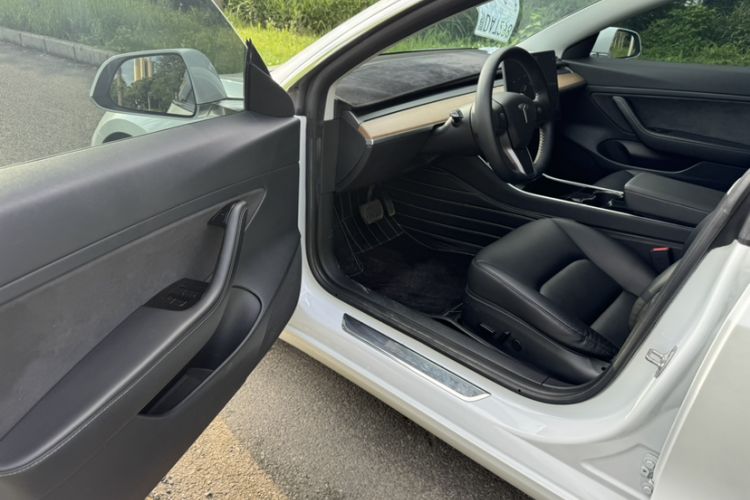 Used Tesla Model 3 2020 Refreshed Version Long-Range Rear-Wheel Drive Interior 7