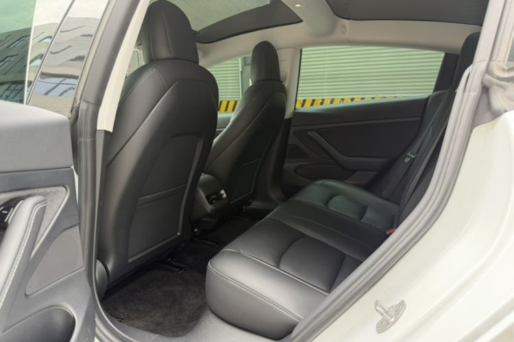 Used Tesla Model 3 2020 Revised Version Standard Range Rear-Wheel Drive – Upgraded Edition Interior 9