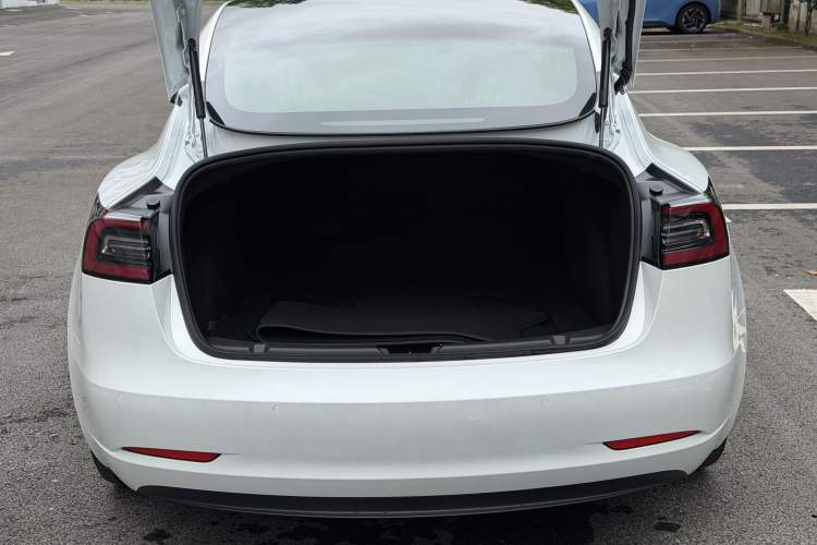 Used Tesla Model 3 2020 Refreshed Version Long-Range Rear-Wheel Drive Interior 9