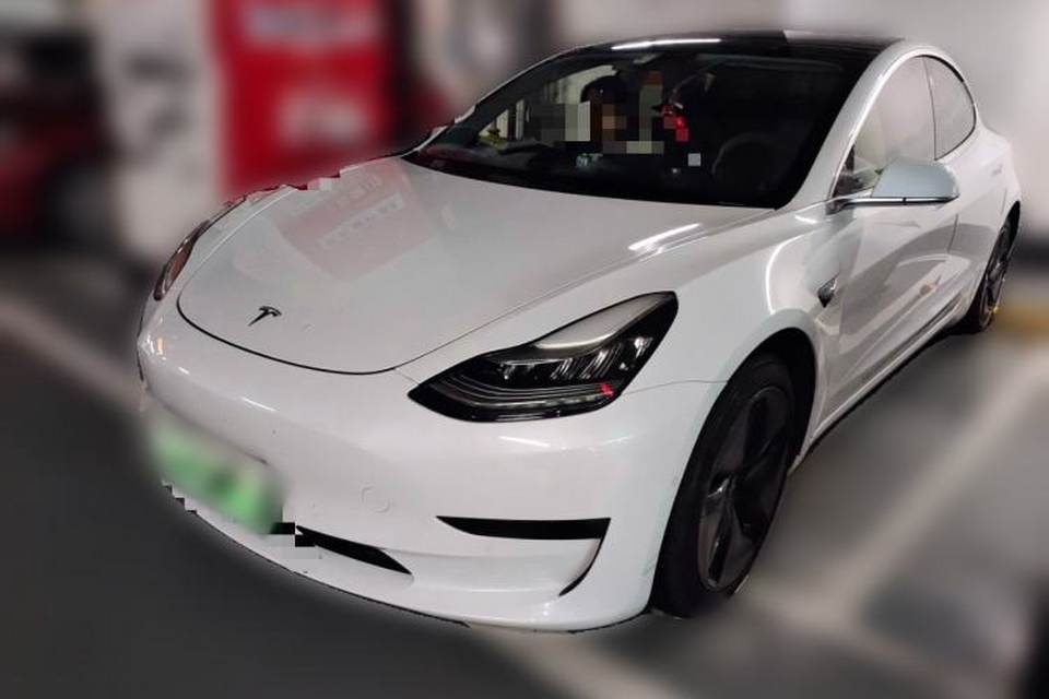 Tesla Model 3 2020