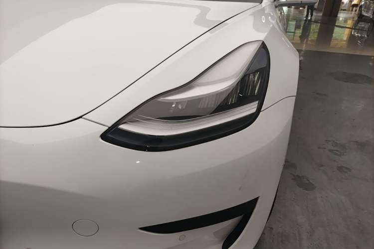 Used Tesla Model 3 2020 Revised Version Standard Range Rear-Wheel Drive – Upgraded Edition Left Front Headlight
