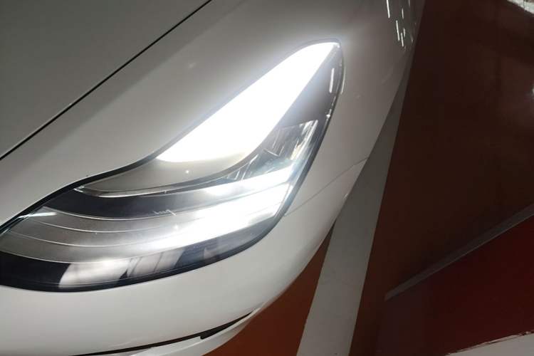 Used Tesla Model 3 2020 Standard Range Rear-Wheel Drive Upgraded Version Left Front Headlight