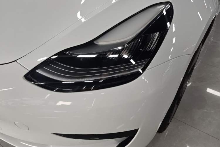Used Tesla Model 3 2020 Revised Version Standard Range Rear-Wheel Drive – Upgraded Edition Left Front Headlight