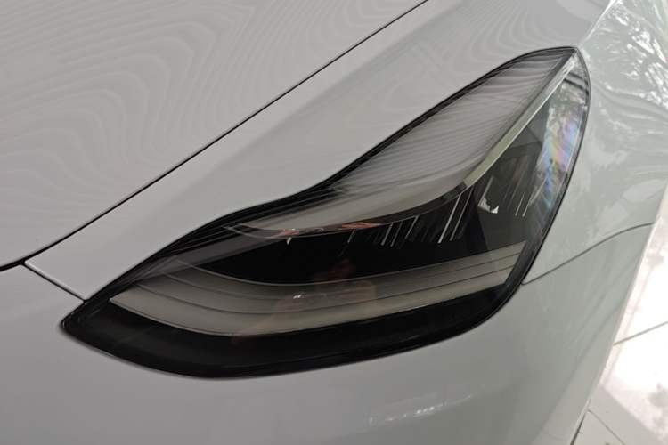 Used Tesla Model 3 2020 Revised Version Standard Range Rear-Wheel Drive – Upgraded Edition Left Front Headlight