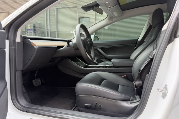 Used Tesla Model 3 2020 Revised Version Standard Range Rear-Wheel Drive – Upgraded Edition Left Front Seat