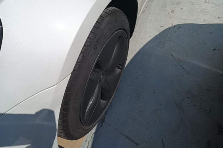 Used Tesla Model 3 2020 Standard Range Rear-Wheel Drive Upgraded Version Left Front Wheel Hub
