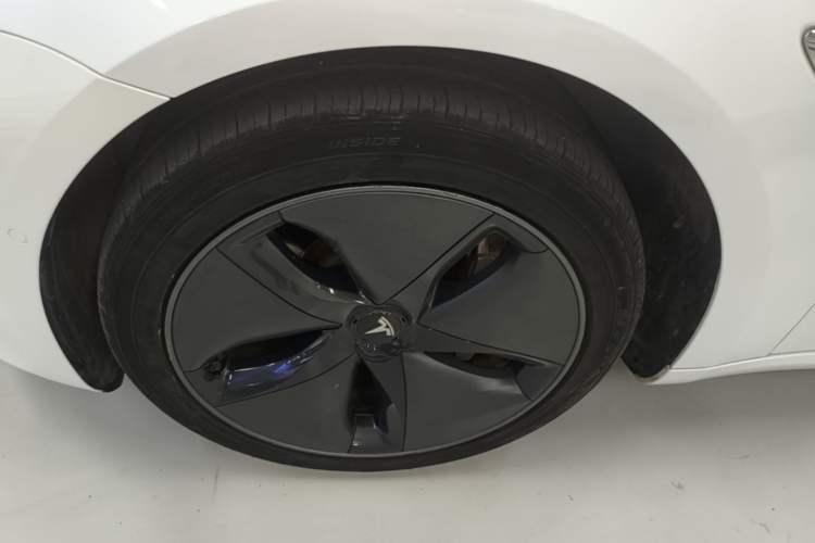 Used Tesla Model 3 2020 Standard Range Rear-Wheel Drive Upgraded Version Left Front Wheel Hub