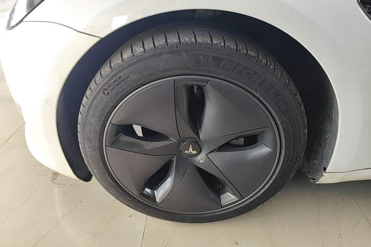 Used Tesla Model 3 2020 Refreshed Version Long-Range Rear-Wheel Drive Left Front Wheel Hub